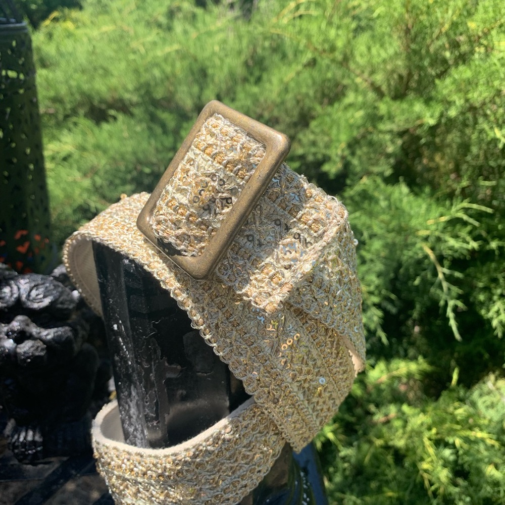 Cream and Gold Belt with Elegant Design vintage statement belt - Picture 2 of 6